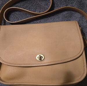 Vintage 9790 Coach Bag City Camel Brown Leather Inner Zip Crossbody